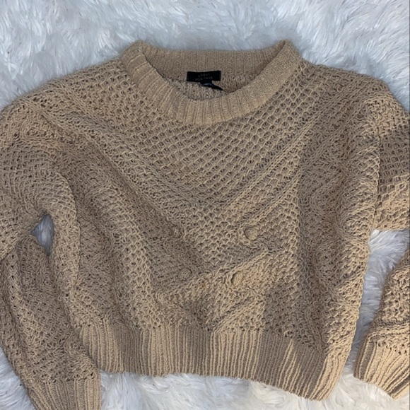 (3) Urban heritage sweaters - Picture 3 of 3